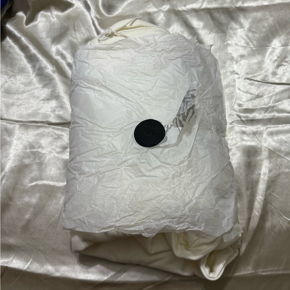 Chester Perry ( CP Company) diagonal white fleece hoodie brand new never worn - Picture 3 of 5